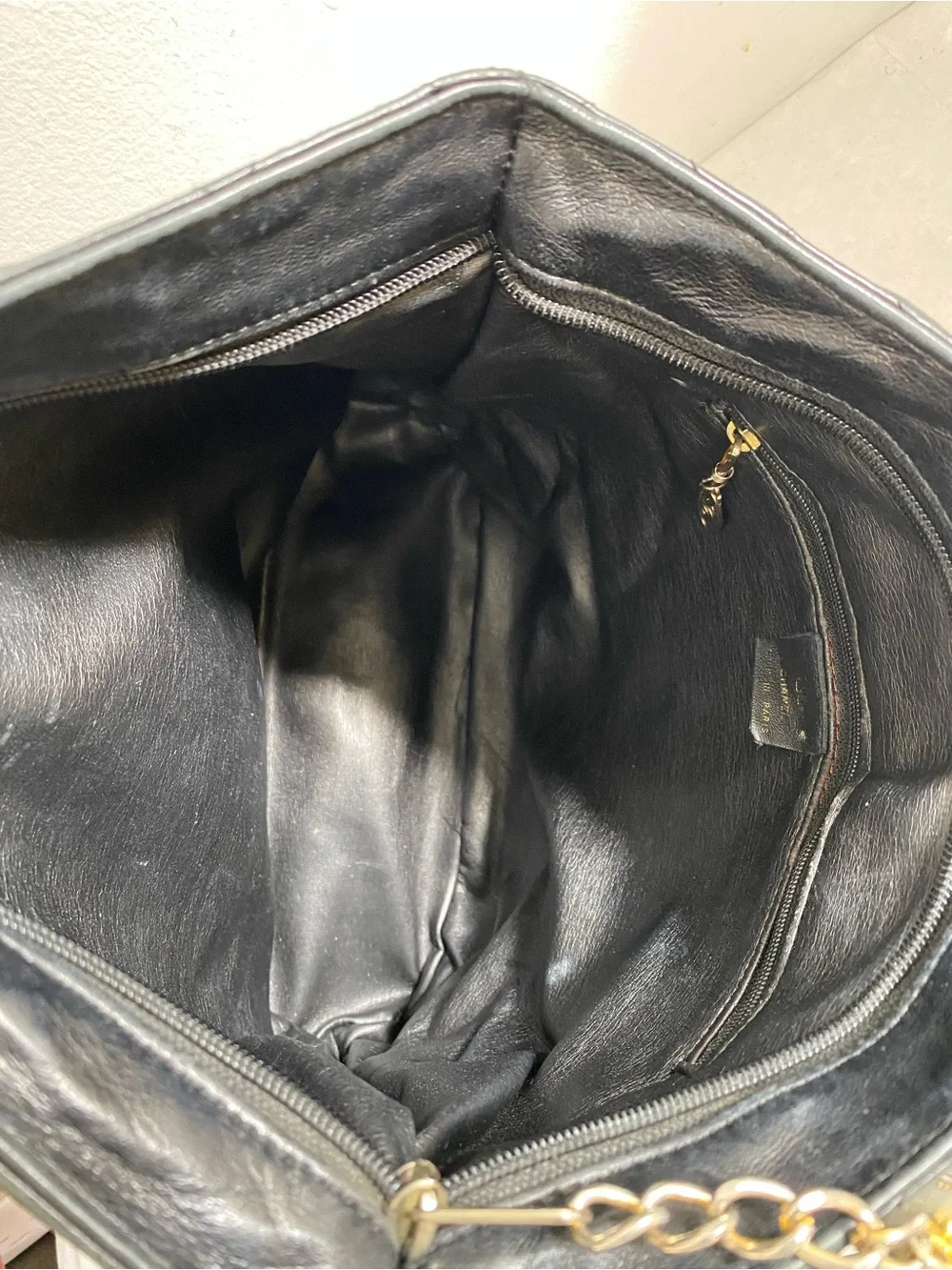 Chanel Vintage CC Quited Lambskin Leather Tote shoulder bag